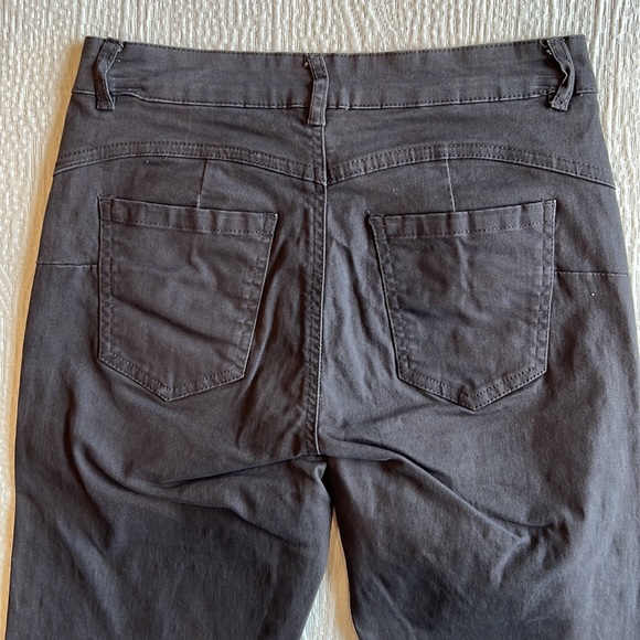 Mid Rise Booty Lifting Pants by Rio - Picture 3 of 7